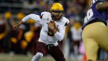 SEATTLE, WA - NOVEMBER 19: Quarterback Manny Wilkins