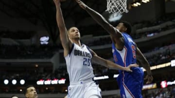 Feb 9, 2015; Dallas, TX, USA; Dallas Mavericks forward Chandler Parsons (25) shoots in the first quarter against Los Angeles Clippers center DeAndre Jordan (6) at American Airlines Center. Mandatory Credit: Matthew Emmons-USA TODAY Sports