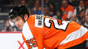 PHILADELPHIA, PA - JANUARY 16: James van Riemsdyk #25 of the Philadelphia Flyers looks on against the Montreal Canadiens at the Wells Fargo Center on January 16, 2020 in Philadelphia, Pennsylvania. (Photo by Mitchell Leff/Getty Images)