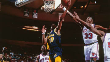 NEW YORK - 1993: Vern Fleming #10 of the Indiana Pacers shoots against the New York Knicks during a game played circa 1993 at the Madison Square Garden in New York City. NOTE TO USER: User expressly acknowledges and agrees that, by downloading and or using this photograph, User is consenting to the terms and conditions of the Getty Images License Agreement. Mandatory Copyright Notice: Copyright 1993 NBAE (Photo by Nathaniel S. Butler/NBAE via Getty Images)