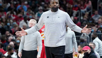 Dec 29, 2021; Chicago, Illinois, USA; Atlanta Hawks head coach Nate McMillan gestures to his team during the first half at United Center. Mandatory Credit: David Banks-USA TODAY Sports