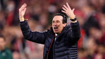 MUNICH, GERMANY - APRIL 12: Villarreal Head Coach Unai Emery gestures during the UEFA Champions League Quarter Final Leg Two match between Bayern München and Villarreal CF at Football Arena Munich on April 12, 2022 in Munich, Germany. (Photo by Marcio Machado/Eurasia Sport Images/Getty Images)