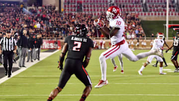 LUBBOCK, TX - OCTOBER 22: Steven Parker #10 of the Oklahoma Sooners intercepts a pass during the first half of the game against the Texas Tech Red Raiders on October 22, 2016 at AT&T Jones Stadium in Lubbock, Texas. (Photo by John Weast/Getty Images)
