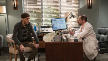 "Pilot" -- Drew, a recently divorced father, discovers he needs a kidney and finds his donor in the last person he ever would've imagined, on the series premiere of B POSITIVE, Thursday, Nov. 5 (8:30-9:00 PM, ET/PT) on the CBS Television Network. Thomas Middleditch, Annaleigh Ashford, Kether Donohue, Sara Rue, Izzy G. and Terrence Terrell star. Pictured (L-R): Thomas Middleditch as Drew and Jason Kravits as Dr. Baskin. Photo: Sonja Flemming/CBS 2020 CBS Broadcasting, Inc. All Rights Reserved.