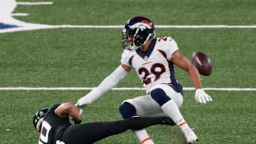 EAST RUTHERFORD, NEW JERSEY - OCTOBER 01: (NEW YORK DAILIES OUT) Bryce Callahan #29 of the Denver Broncos in action against Braxton Berrios #10 of the New York Jets at MetLife Stadium on October 01, 2020 in East Rutherford, New Jersey. The Broncos defeated the Jets 37-28. (Photo by Jim McIsaac/Getty Images)