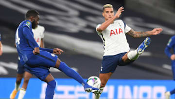 Chelsea's Canadian-born English defender Fikayo Tomori (L) vies with Tottenham Hotspur's Argentinian midfielder Erik Lamela during the English League Cup fourth round football match between Tottenham Hotspur and Chelsea at Tottenham Hotspur Stadium in London, on September 29, 2020. (Photo by NEIL HALL / AFP) / RESTRICTED TO EDITORIAL USE. No use with unauthorized audio, video, data, fixture lists, club/league logos or 'live' services. Online in-match use limited to 120 images. An additional 40 images may be used in extra time. No video emulation. Social media in-match use limited to 120 images. An additional 40 images may be used in extra time. No use in betting publications, games or single club/league/player publications. / (Photo by NEIL HALL/AFP via Getty Images)