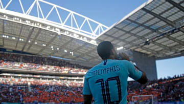 PORTO, PORTUGAL - JUNE 09: Memphis Depay of The Netherlands looks on prior to the UEFA Nations League Final between Portugal and the Netherlands at Estadio do Dragao on June 09, 2019 in Porto, Portugal. (Photo by Dean Mouhtaropoulos/Getty Images)