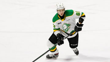 WINDSOR, ONTARIO - FEBRUARY 20: Defenseman Hunter Skinner #83 of the London Knights moves the puck against the Windsor Spitfires at WFCU Centre on February 20, 2020 in Windsor, Ontario, Canada. (Photo by Dennis Pajot/Getty Images)
