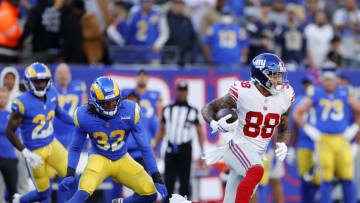 EAST RUTHERFORD, NEW JERSEY - OCTOBER 17: Evan Engram #88 of the New York Giants runs with the ball against the Los Angeles Rams in the fourth quarter at MetLife Stadium on October 17, 2021 in East Rutherford, New Jersey. (Photo by Sarah Stier/Getty Images)
