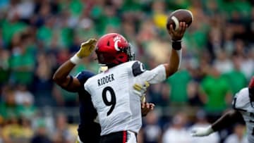 Cincinnati Bearcats quarterback Desmond Ridder against the Notre Dame Fighting Irish.