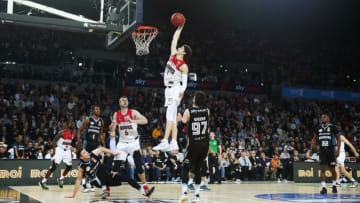 AUCKLAND, NEW ZEALAND - OCTOBER 24: LaMelo Ball of the Hawks with a put back dunk during the round four NBL match between the New Zealand Breakers and the Illawarra Hawks at Spark Arena on October 24, 2019 in Auckland, New Zealand. (Photo by Anthony Au-Yeung/Getty Images)