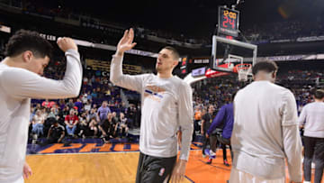 PHOENIX, AZ - APRIL 7: Alex Len