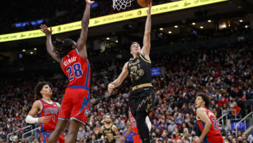 TORONTO, ON - NOVEMBER 13: Goran Dragic #1 of the Toronto Raptors (Photo by Cole Burston/Getty Images)