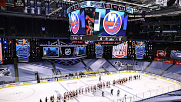 The New York Islanders and Philadelphia Flyers (Photo by Elsa/Getty Images)