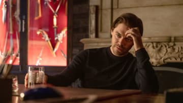 PRODIGAL SON: Tom Payne in "The Professionals" episode of PRODIGAL SON airing Monday, April 20 (9:01-10:00 PM ET/PT) on FOX. © 2020 FOX MEDIA LLC. Cr: David Giesbrecht/FOX