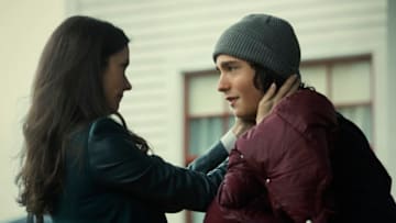 Superman & Lois -- "Heritage" -- Image Number: SML102b_0516r1.jpg -- Pictured (L-R): Bitsie Tulloch as Lois Lane and Alexander Garfin as Jordan Kent -- Photo: Dean Buscher/The CW -- © 2021 The CW Network, LLC. All Rights Reserved.