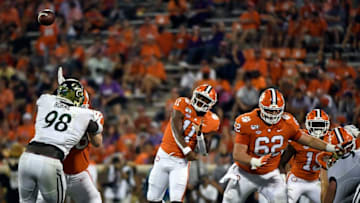 Taisun Phommachanh, Clemson football