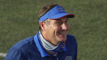 NASHVILLE, TENNESSEE - NOVEMBER 21: Head coach Dan Mullen of the Florida Gators addresses his team after a victory over the Vanderbilt Commodores at Vanderbilt Stadium on November 21, 2020 in Nashville, Tennessee. (Photo by Frederick Breedon/Getty Images)
