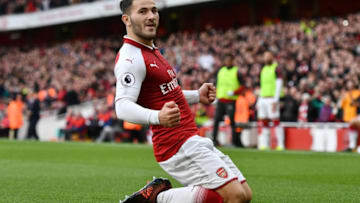 LONDON, ENGLAND - OCTOBER 28: Sead Kolasinac of Arsenal celebrates scoring his sides first goal during the Premier League match between Arsenal and Swansea City at Emirates Stadium on October 28, 2017 in London, England. (Photo by Dan Mullan/Getty Images)
