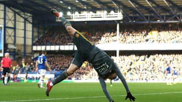 LIVERPOOL, ENGLAND - JANUARY 01: Jamie Vardy of Leicester City celebrates after scoring his sides first goal during the Premier League match between Everton FC and Leicester City at Goodison Park on January 1, 2019 in Liverpool, United Kingdom. (Photo by Jan Kruger/Getty Images)