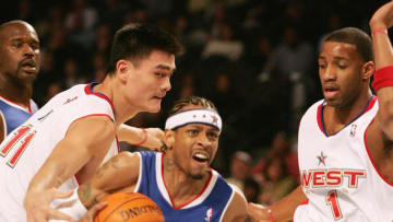 Allen Iverson, Tracy McGrady (Photo credit should read DON EMMERT/AFP via Getty Images)