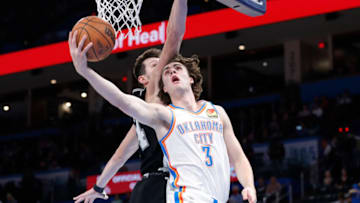 OKC Thunder guard Josh Giddey (3) goes up for a shot ahead of Spurs forward Drew Eubanks (14): Alonzo Adams-USA TODAY Sports