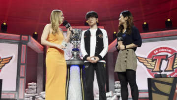 MADRID, SPAIN - OCTOBER 27: Belgian caster Eefje 'Sjokz' Depoortere and Sk Telecom Mid Laner Lee 'Faker' Sang-Hyeok during interview after Quarter Finals World Championship match between Splyce and SK Telecom on October 27, 2019 in Madrid, Spain. (Photo by Borja B. Hojas/Getty Images)