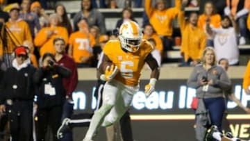 Nov 28, 2015; Knoxville, TN, USA; Tennessee Volunteers running back Alvin Kamara (6) runs the ball against the Vanderbilt Commodores during the second half at Neyland Stadium. Tennessee won 53-28. Mandatory Credit: Randy Sartin-USA TODAY Sports