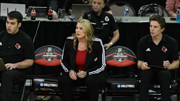 Louisville Cardinals head coach Dani Busboom Kelly(Steven Branscombe-USA TODAY Sports)