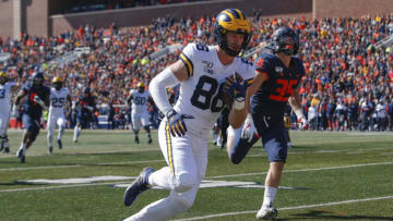 CHAMPAIGN, IL - OCTOBER 12: Luke Schoonmaker #86 of the Michigan Wolverines runs for a touchdown during the game against the Illinois Fighting Illini at Memorial Stadium on October 12, 2019 in Champaign, Illinois. (Photo by Michael Hickey/Getty Images)