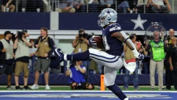 Ezekiel Elliott #21 (Photo by Richard Rodriguez/Getty Images)