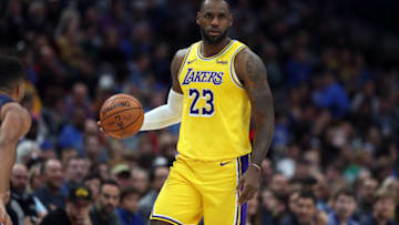 DALLAS, TEXAS - NOVEMBER 01: LeBron James #23 of the Los Angeles Lakers dribbles the ball against the Dallas Mavericks in the second quarter at American Airlines Center on November 01, 2019 in Dallas, Texas. NOTE TO USER: User expressly acknowledges and agrees that, by downloading and or using this photograph, User is consenting to the terms and conditions of the Getty Images License Agreement. (Photo by Ronald Martinez/Getty Images)