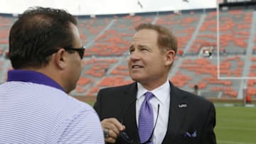 Sep 24, 2016; Auburn, AL, USA; LSU Tigers head coach Les Miles looks around Jordan Hare Stadium prior to the game against the Auburn Tigers. Mandatory Credit: John Reed-USA TODAY Sports
