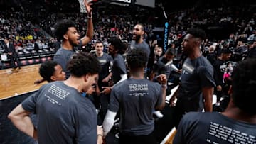 NEW YORK, NY - JANUARY 21: The Sacramento Kings huddles before the game against the Brooklyn Nets on January 21, 2019 at Barclays Center in New York, NY. NOTE TO USER: User expressly acknowledges and agrees that, by downloading and or using this photograph, User is consenting to the terms and conditions of the Getty Images License Agreement. Mandatory Copyright Notice: Copyright 2019 NBAE (Photo by Jeff Haynes/NBAE via Getty Images)