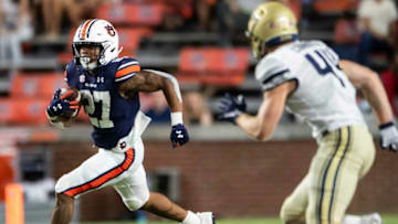 Auburn football running back Jarquez Hunter (27) runs the ball at Jordan-Hare Stadium in Auburn, Ala., on Saturday, Sept. 4, 2021. Auburn Tigers defeats Akron Zips 60-10.