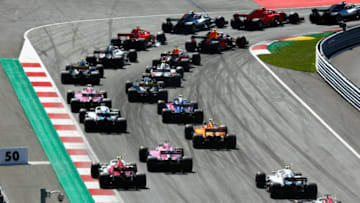 SPIELBERG, AUSTRIA - JULY 01: The field including Daniel Ricciardo of Australia driving the (3) Aston Martin Red Bull Racing RB14 TAG Heuer and Max Verstappen of the Netherlands driving the (33) Aston Martin Red Bull Racing RB14 TAG Heuer (Photo by Will Taylor-Medhurst/Getty Images)
