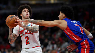 Lonzo Ball #2 of the Chicago Bulls looks to shoot against Killian Hayes #7 of the Detroit Pistons (Photo by Quinn Harris/Getty Images)