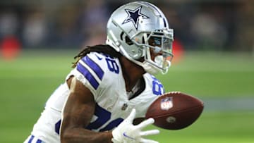 ARLINGTON, TEXAS - OCTOBER 10: CeeDee Lamb #88 of the Dallas Cowboys catches a pass during the fourth quarter against the New York Giants at AT&T Stadium on October 10, 2021 in Arlington, Texas. (Photo by Richard Rodriguez/Getty Images)