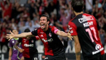 Atlas midfielder Juan Vigon (C) celebrates his goal against Veracruz during their Mexican Apertura 2018 tournament football match at Jalisco Stadium, in Guadalajara, Jalisco State, Mexico on October 19, 2018. (Photo by Ulises Ruiz / AFP) (Photo credit should read ULISES RUIZ/AFP/Getty Images)