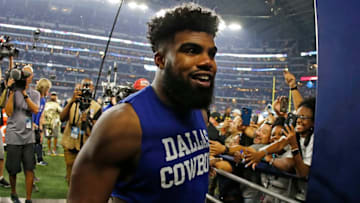 ARLINGTON, TX - NOVEMBER 5: Ezekiel Elliott