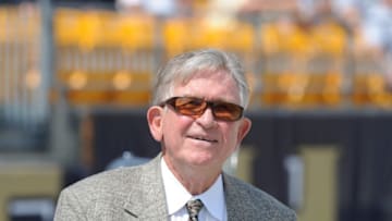 PITTSBURGH - SEPTEMBER 5: Johnny Majors, former head football coach of the Iowa State University Cyclones, the University of Pittsburgh Panthers and the University of Tennessee Volunteers, looks on from the sideline before a college football game between the Pitt Panthers and Youngstown State Penguins at Heinz Field on September 5, 2009 in Pittsburgh, Pennsylvania. The Pitt Panthers defeated Youngstown 38-3. (Photo by George Gojkovich/Getty Images)