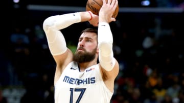 Jonas Valanciunas #17 of the Memphis Grizzlies takes a shot during a NBA game against the New Orleans Pelicans (Photo by Sean Gardner/Getty Images)