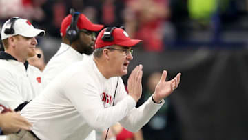 INDIANAPOLIS, INDIANA - DECEMBER 07: Head coach Paul Chryst of the Wisconsin Badgers reacts after a play in the Big Ten Championship game against the Ohio State Buckeyes at Lucas Oil Stadium on December 07, 2019 in Indianapolis, Indiana. (Photo by Justin Casterline/Getty Images)