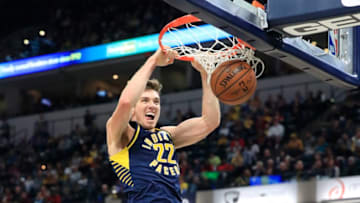INDIANAPOLIS, INDIANA - NOVEMBER 03: TJ Leaf #22 of the Indiana Pacers dunks the ball in the game against the Chicago Bulls at Bankers Life Fieldhouse on November 03, 2019 in Indianapolis, Indiana. NOTE TO USER: User expressly acknowledges and agrees that, by downloading and or using this photograph, User is consenting to the terms and conditions of the Getty Images License Agreement. (Photo by Andy Lyons/Getty Images)