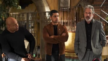 “A Long Time Coming” – Agents Rountree and Fatima are ambushed while searching for Kilbride, who has been MIA, and they learn that every member of the team has a hefty bounty on their head. The NCIS team must save Agent Rountree and find Kilbride while every cartel, hitman, gang and psychopath hunts them down, on the CBS Original series NCIS: LOS ANGELES, Monday, Jan. 9 (10:00-11:00 PM, ET/PT) on the CBS Television Network, and available to stream live and on demand on Paramount+. NCIS stars Gary Cole, Wilmer Valderrama and NCIS: HAWAI’I stars Vanessa Lachey and Yasmine Al-Bustami guest star in the episode, which is the conclusion to the three-episode crossover event with NCIS and NCIS: HAWAI’I. For the first time, NCIS, NCIS: HAWAI’I and NCIS: LOS ANGELES unite for a special three-hour NCIS crossover event for the hit CBS Original series on Monday, Jan. 9 (8:00-11:00 PM, ET/PT) on the CBS Television Network, and available to stream on Paramount. Pictured (L-R): LL COOL J (Special Agent Sam Hanna), Wilmer Valderrama (NCIS Special Agent Nicholas “Nick” Torres) and Gary Cole (NCIS Special Agent Alden Parker). Photo: Sonja Flemming/CBS ©2022 CBS Broadcasting, Inc. All Rights Reserved.