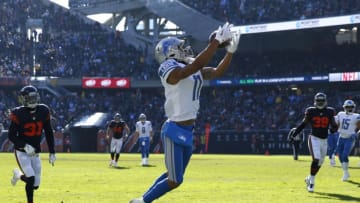 CHICAGO, IL - NOVEMBER 19: Marvin Jones #11 of the Detroit Lions completes a 28 yd. pass resulting in a touchdown in the second quarter against the Chicago Bears at Soldier Field on November 19, 2017 in Chicago, Illinois. (Photo by Joe Robbins/Getty Images)