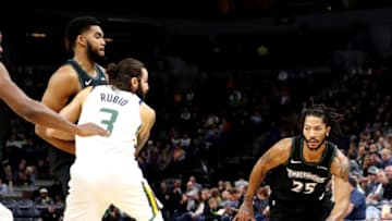 MINNEAPOLIS, MN - OCTOBER 31: Derrick Rose #25 of the Minnesota Timberwolves drives to the basket during the game against the Utah Jazz on October 31, 2018 at Target Center in Minneapolis, Minnesota. NOTE TO USER: User expressly acknowledges and agrees that, by downloading and or using this Photograph, user is consenting to the terms and conditions of the Getty Images License Agreement. Mandatory Copyright Notice: Copyright 2018 NBAE (Photo by Jordan Johnson/NBAE via Getty Images)