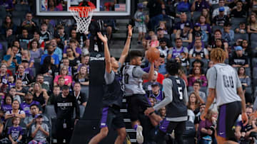 SACRAMENTO, CA - OCTOBER 15: Frank Mason III #10 of the Sacramento Kings drives to the basket at the Sacramento Kings Fan Fest on October 15, 2017 at Golden 1 Center in Sacramento, California. NOTE TO USER: User expressly acknowledges and agrees that, by downloading and/or using this Photograph, user is consenting to the terms and conditions of the Getty Images License Agreement. Mandatory Copyright Notice: Copyright 2017 NBAE (Photo by Rocky Widner/NBAE via Getty Images)
