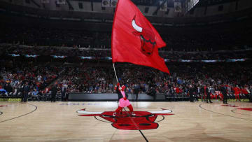 CHICAGO, IL - OCTOBER 28: Benny the Bull waives the flag on October 28, 2017 at the United Center in Chicago, Illinois. NOTE TO USER: User expressly acknowledges and agrees that, by downloading and or using this Photograph, user is consenting to the terms and conditions of the Getty Images License Agreement. Mandatory Copyright Notice: Copyright 2017 NBAE (Photo by Jeff Haynes/NBAE via Getty Images)