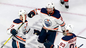 Edmonton Oilers, James Neal #18 (Photo by Jeff Vinnick/Getty Images)